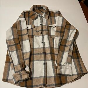 Casual Plaid Button-Down Shirt - Tan & White